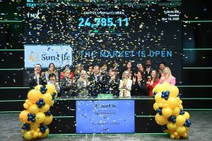 Sun Life Financial Inc. (TSX: SLF) Opens the Market
